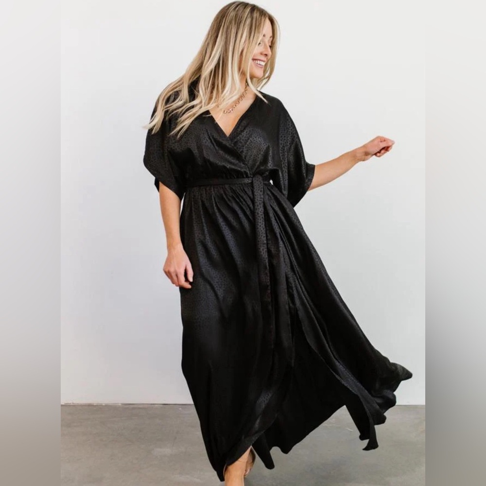 Elegant Black Maxi Dress
